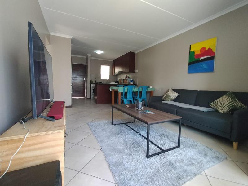 2 Bedroom Property for Sale in Buhrein Western Cape